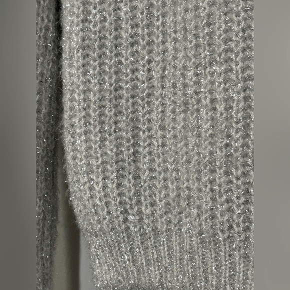 NOWT H&M Grey Simmer Sweater - Picture 9 of 10